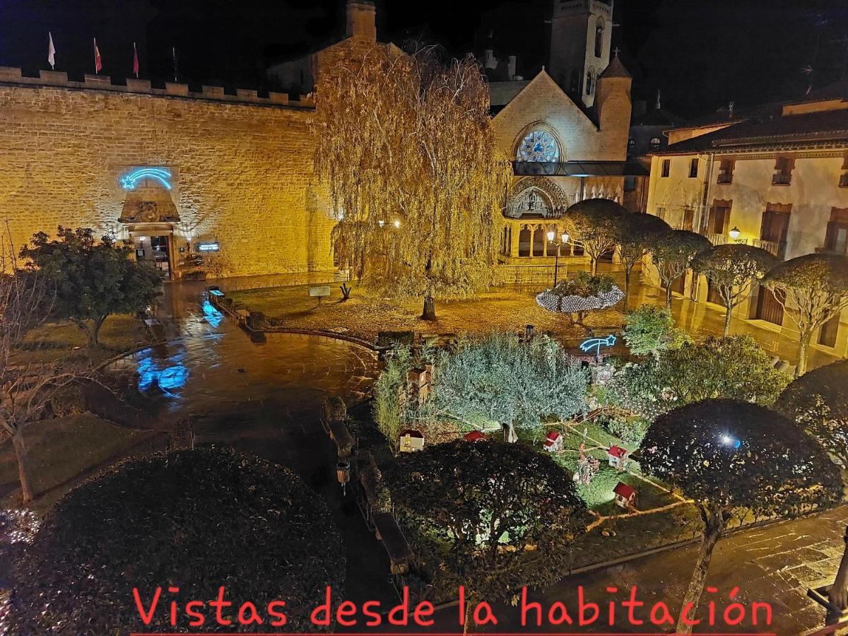 B&B Apartamentos La Atalaya Olite Exterior photo